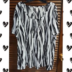 Plus size woman's blouse